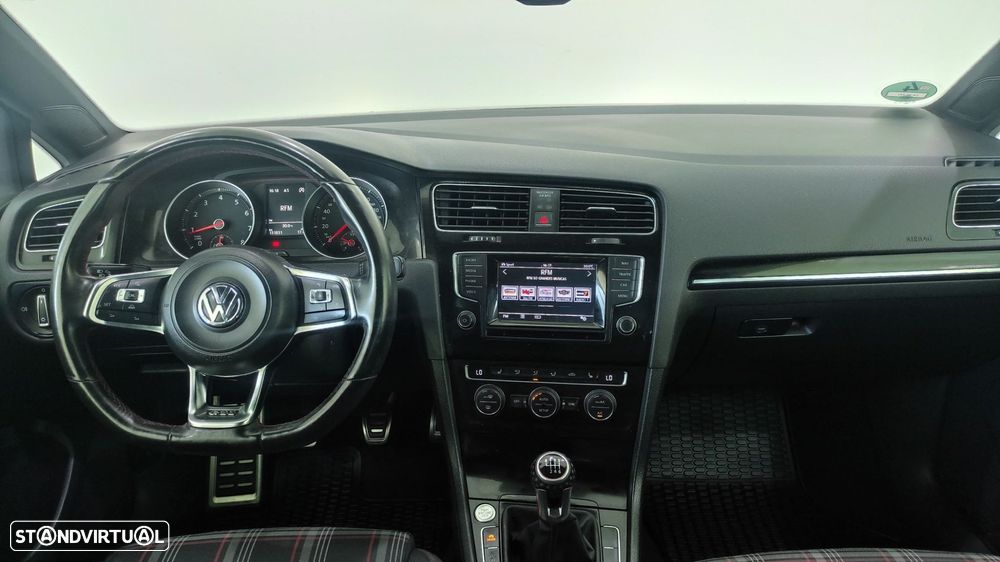 VW Golf 2.0 TSi GTi Performance - 24