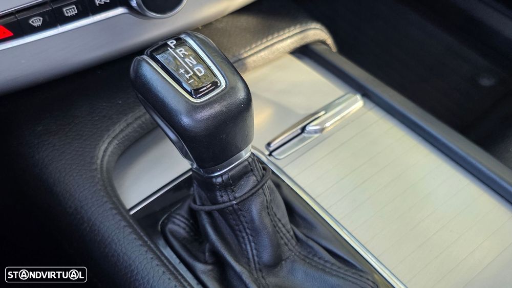 Volvo XC 90 2.0 D4 Momentum - 36