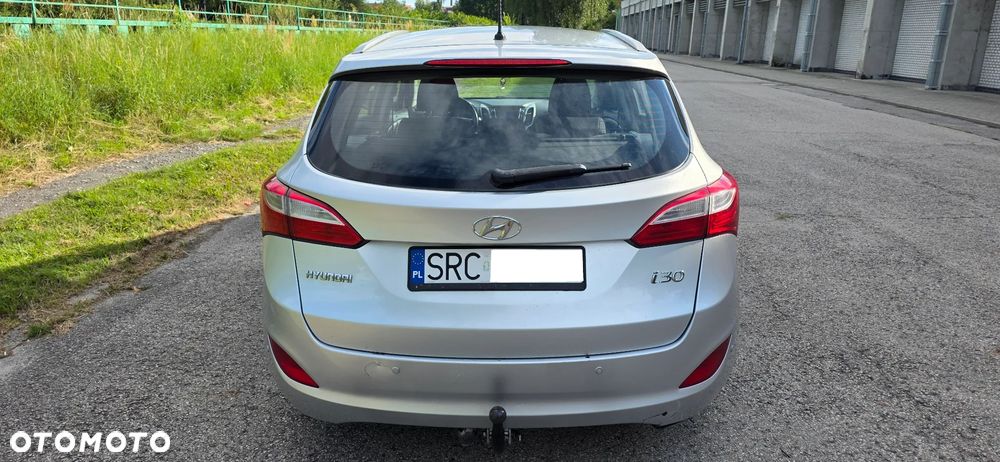 Hyundai i30 1.6 CRDi Classic + - 8