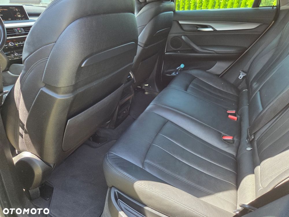 BMW X6 xDrive30d - 14