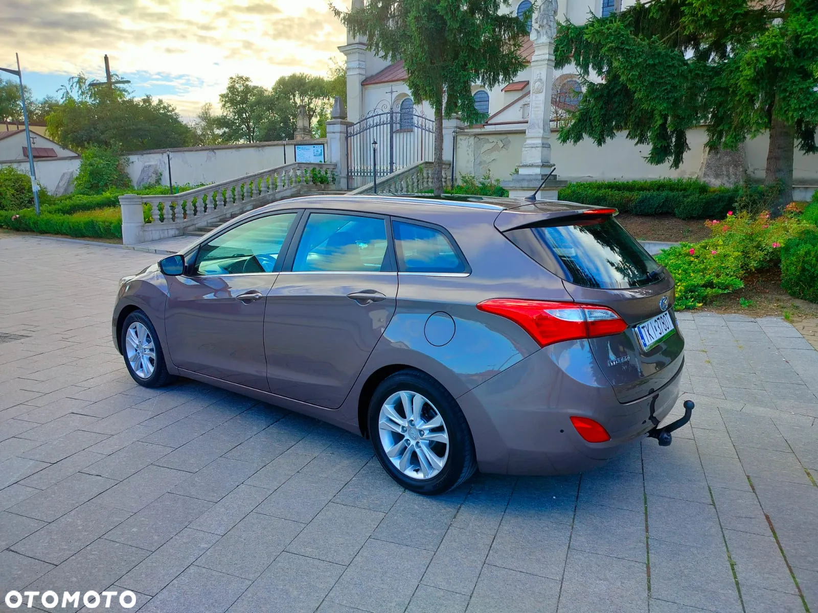 Hyundai i30 blue 1.6 CRDi Trend - 4