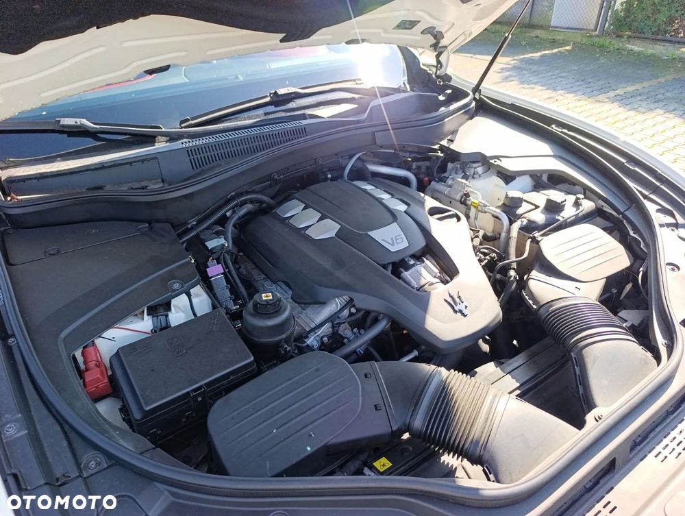 Maserati Levante Essence - 30