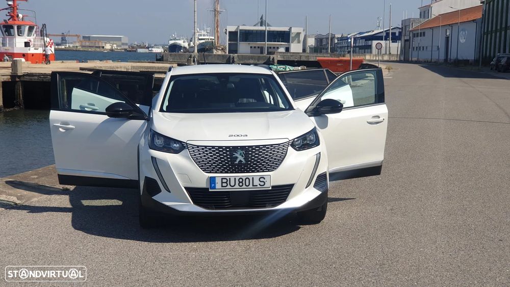 Peugeot e-2008 50 kWh Allure Pack - 6