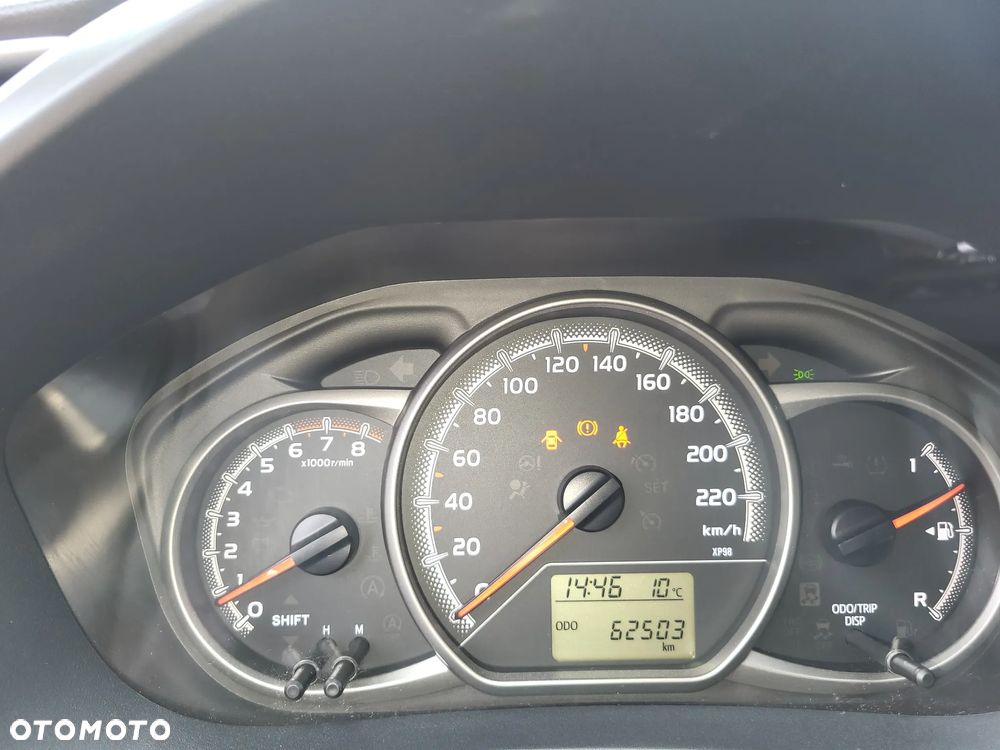 Toyota Yaris 1.33 Active EU6 - 22