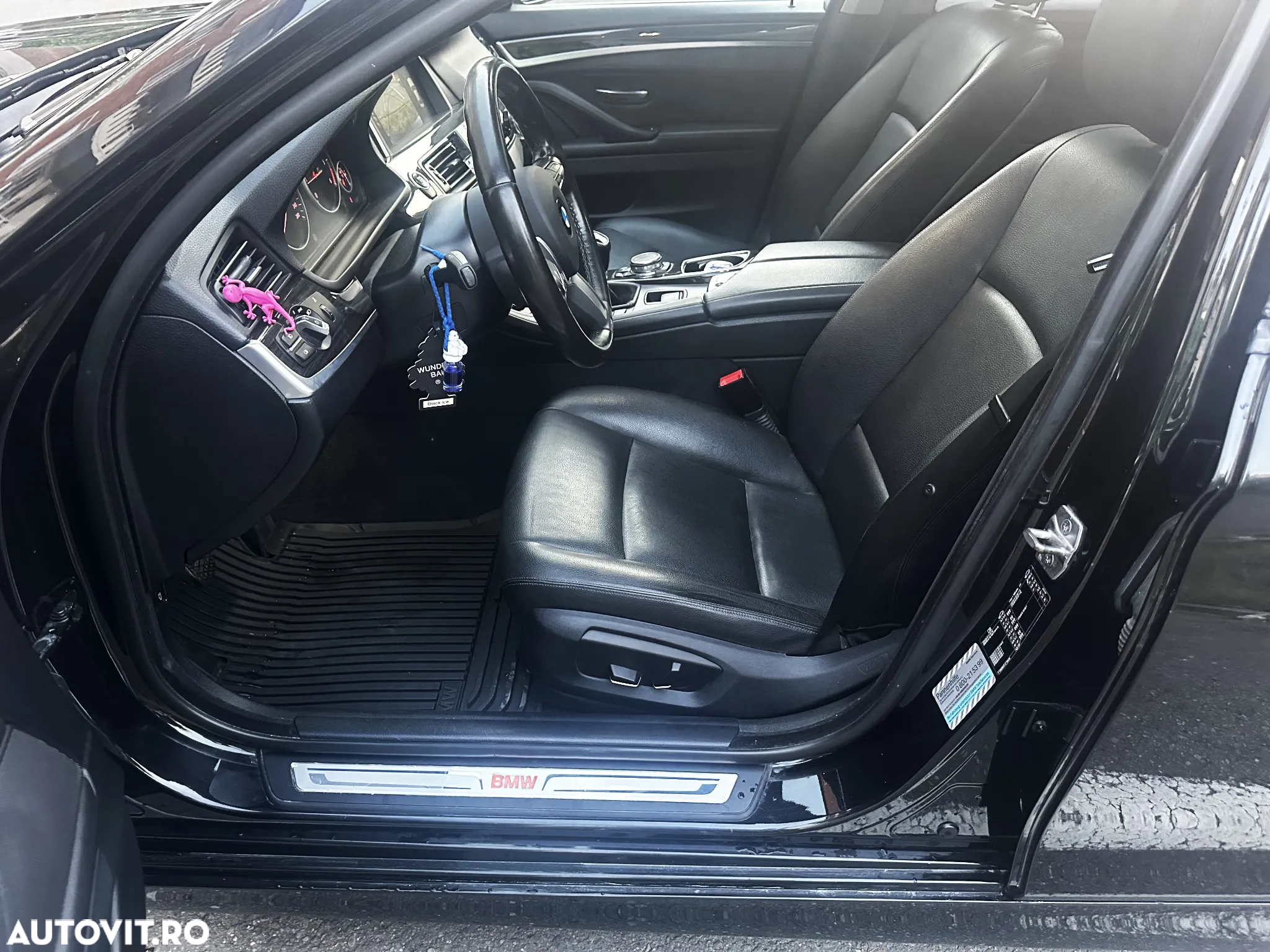 BMW Seria 5 525d Luxury Line - 16