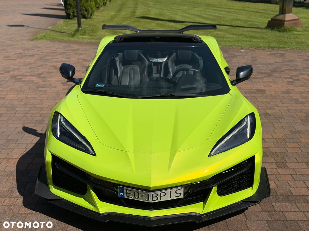 Chevrolet Corvette - 2