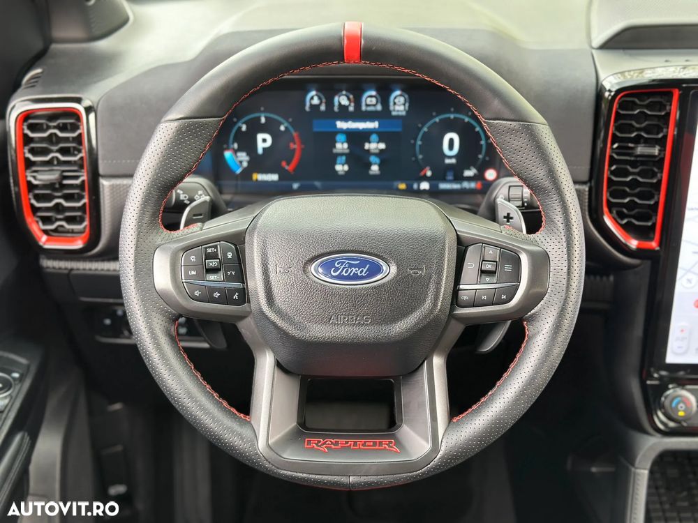 Ford Raptor - 24