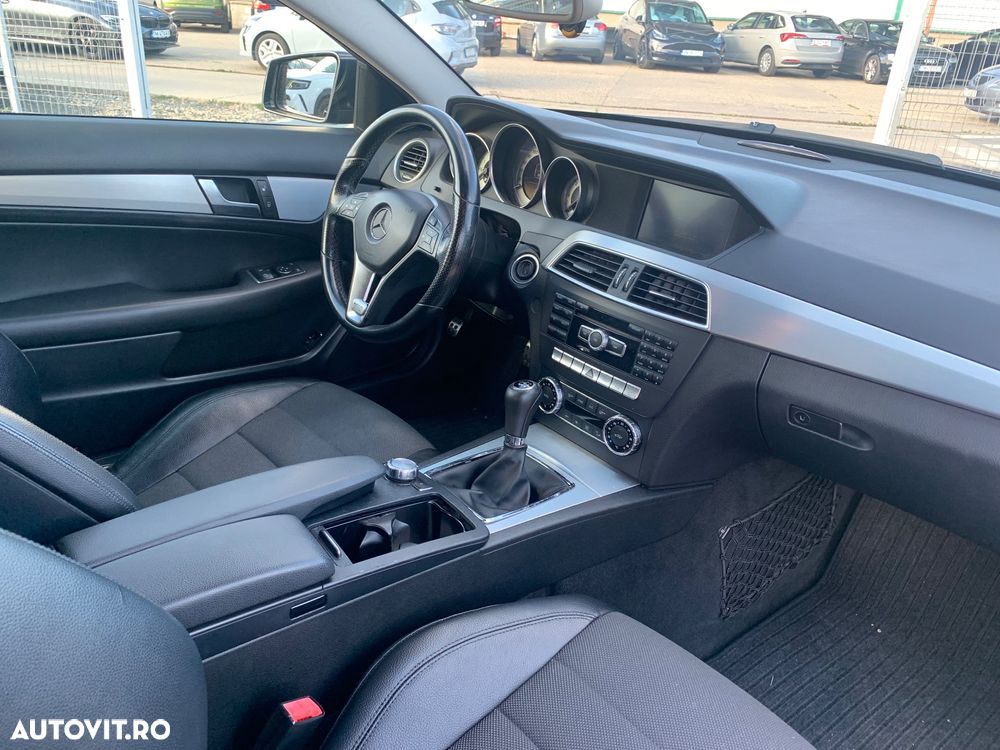 Mercedes-Benz C 220 d Coupe AMG Line - 5