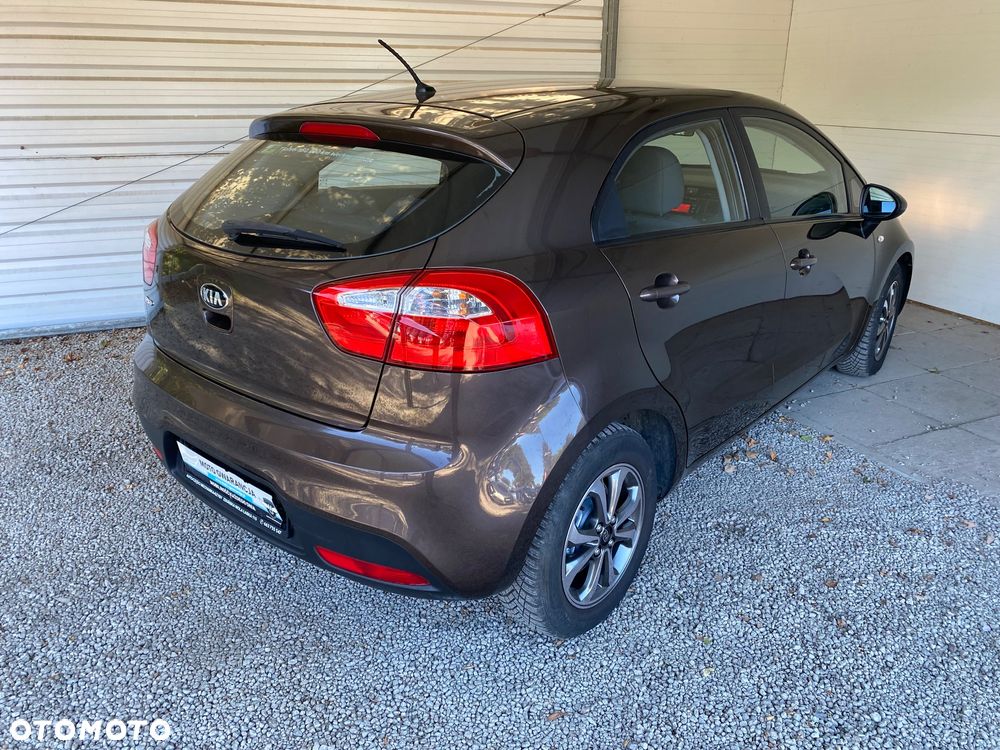 Kia Rio 1.2 M - 6