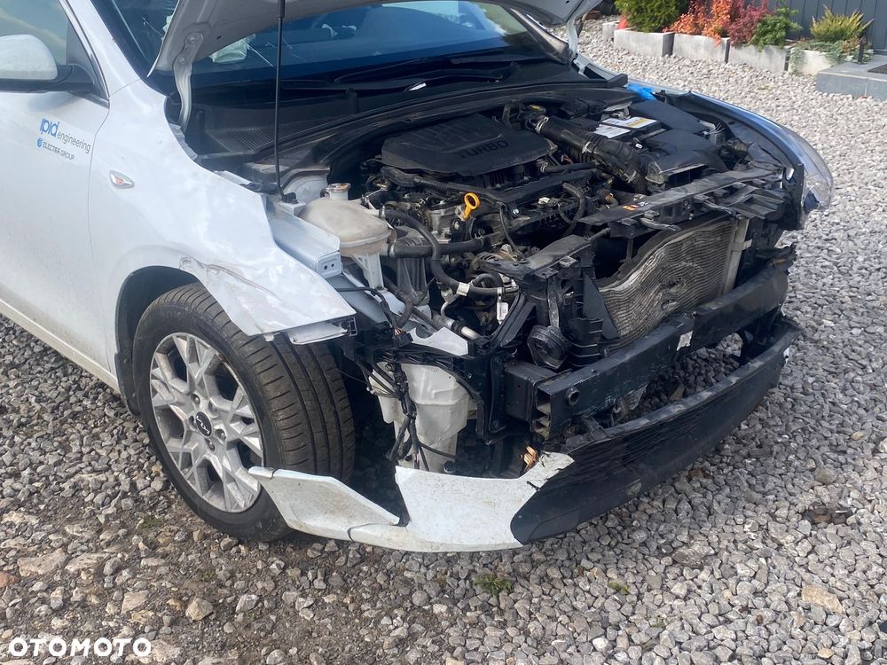 Kia Ceed 1.5 T-GDI M - 8