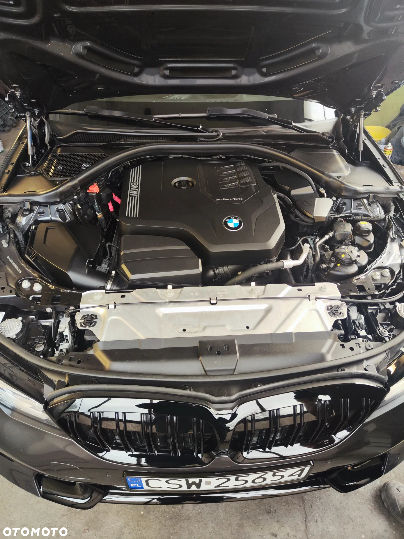 BMW Seria 3 330i Sport Line - 36