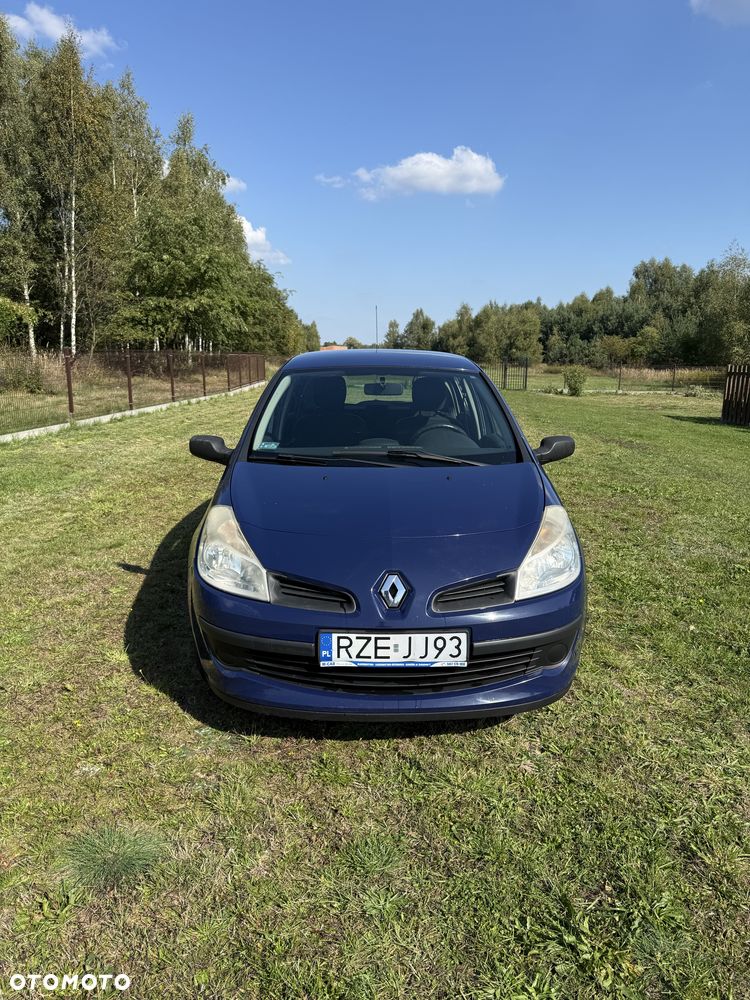 Renault Clio - 1