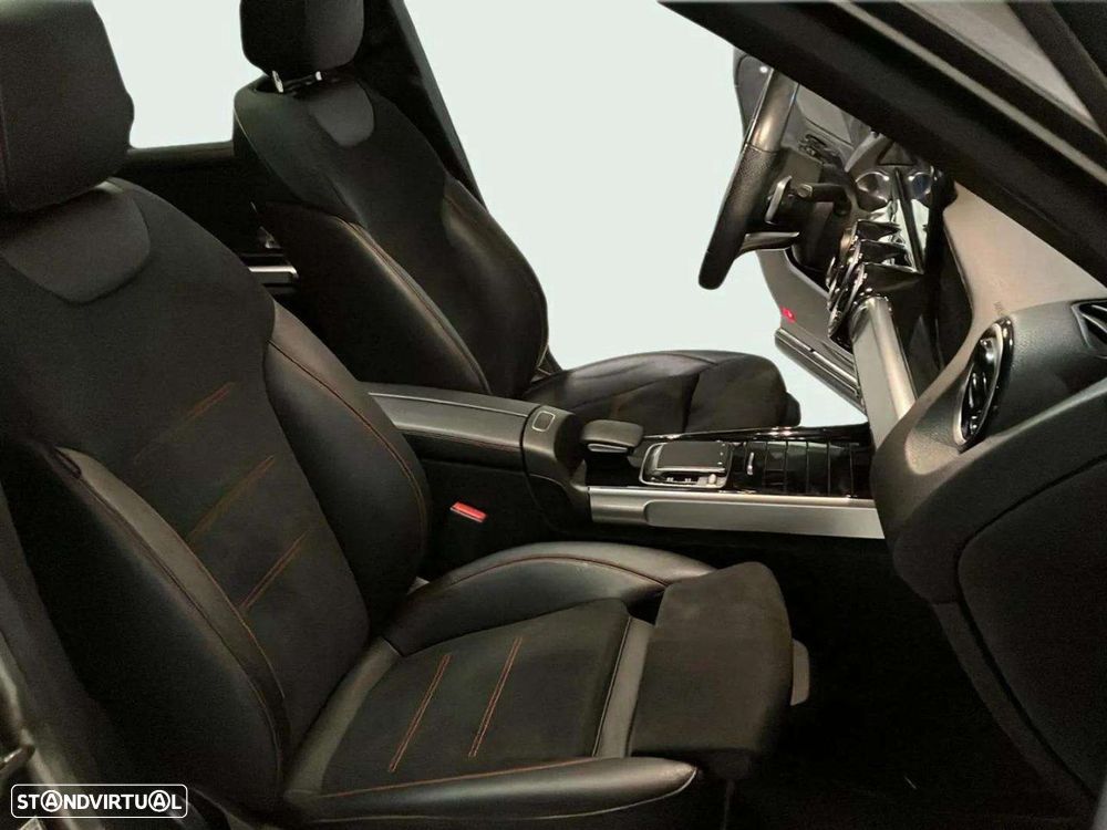 Mercedes-Benz GLB 200 d AMG Line - 14