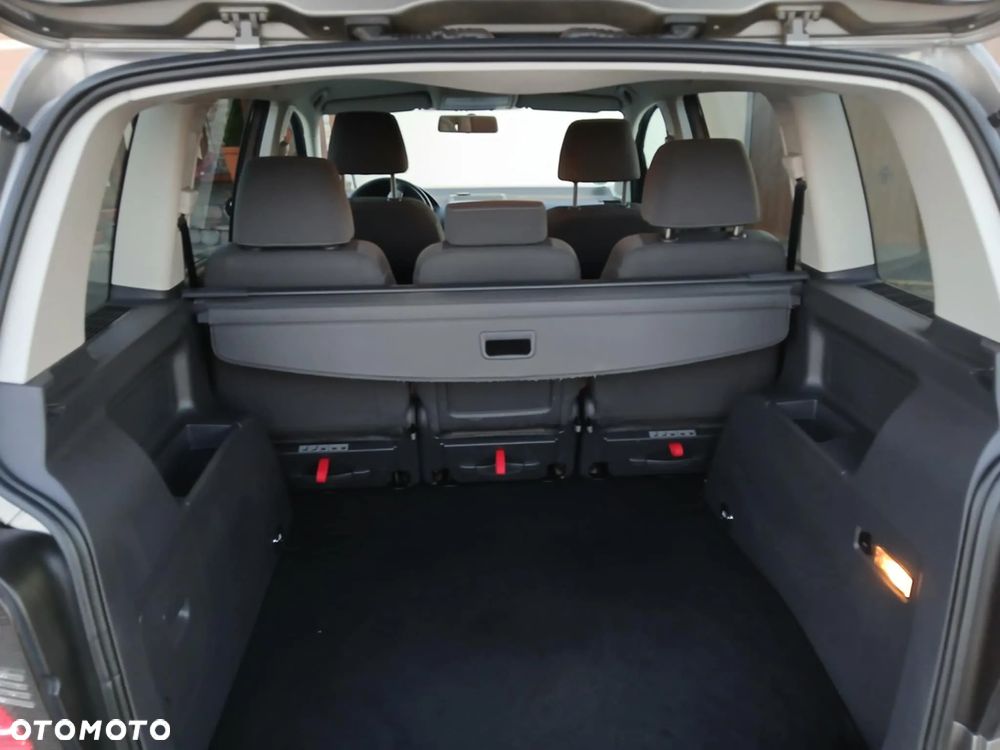 Volkswagen Touran 1.4 TSI Cross - 25