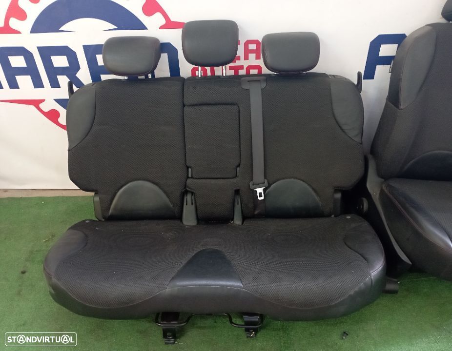 Bancos Frontais e Traseiros Nissan Note 2007 - 4