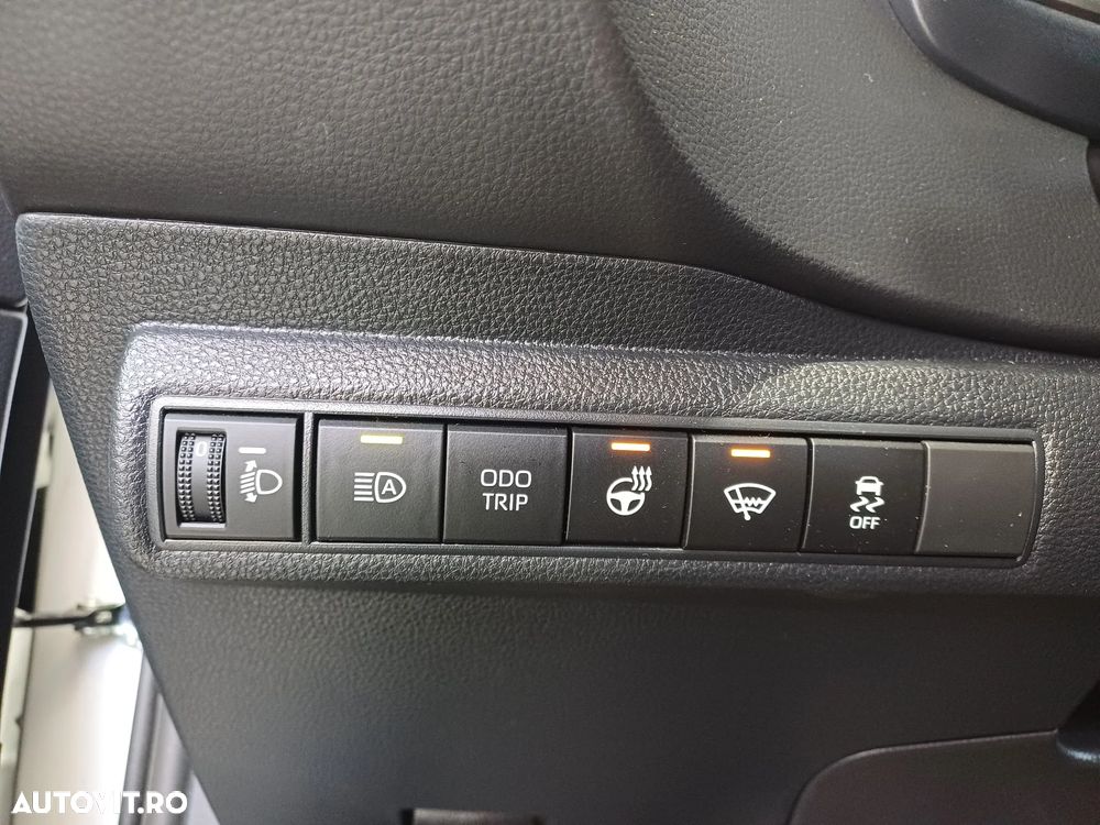 Toyota Corolla - 11
