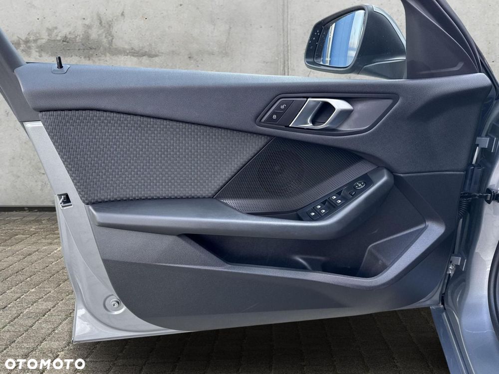 BMW Seria 1 - 10