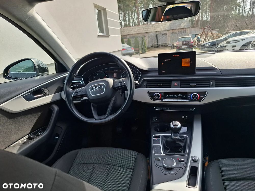 Audi A4 Avant 2.0 TDI - 10