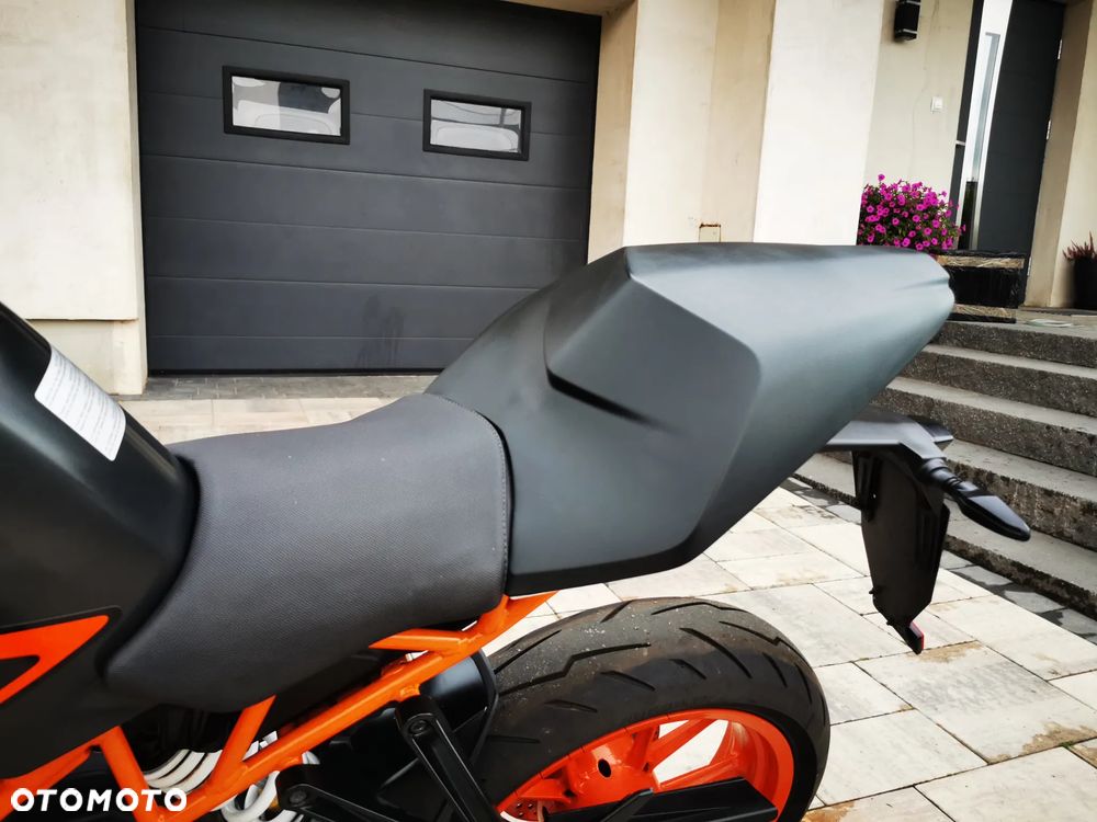 KTM RC 125 - 8