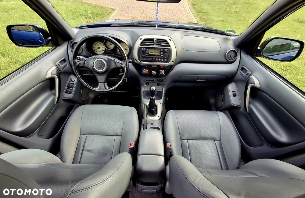 Toyota RAV4 2.0 VVT-i Sol - 28
