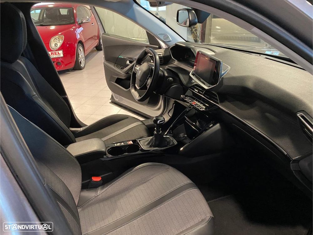 Peugeot 2008 1.2 PureTech Allure Pack - 22
