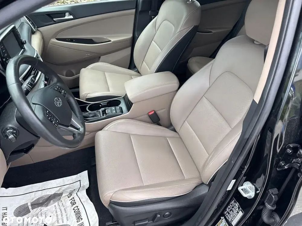 Hyundai Tucson - 8