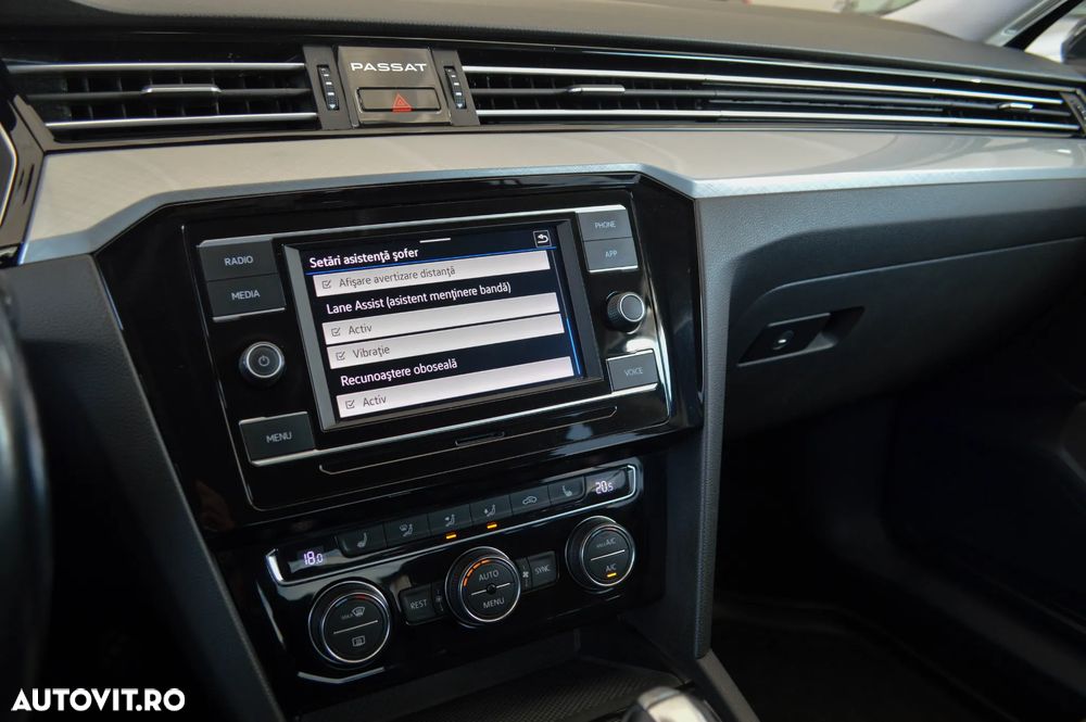 Volkswagen Passat 1.5 TSI ACT DSG Comfortline - 22