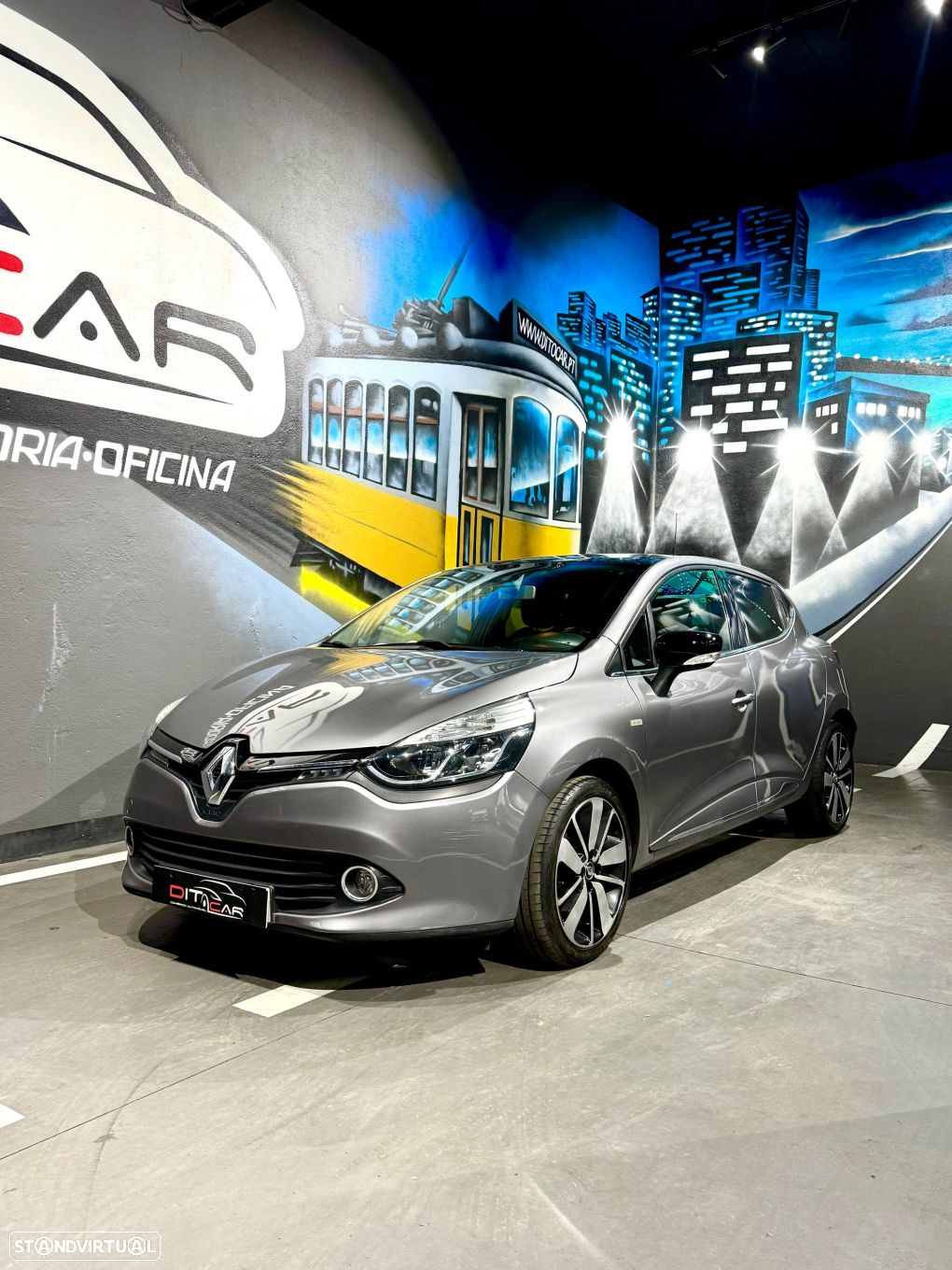 Renault Clio 1.5 dCi Dynamique S - 4