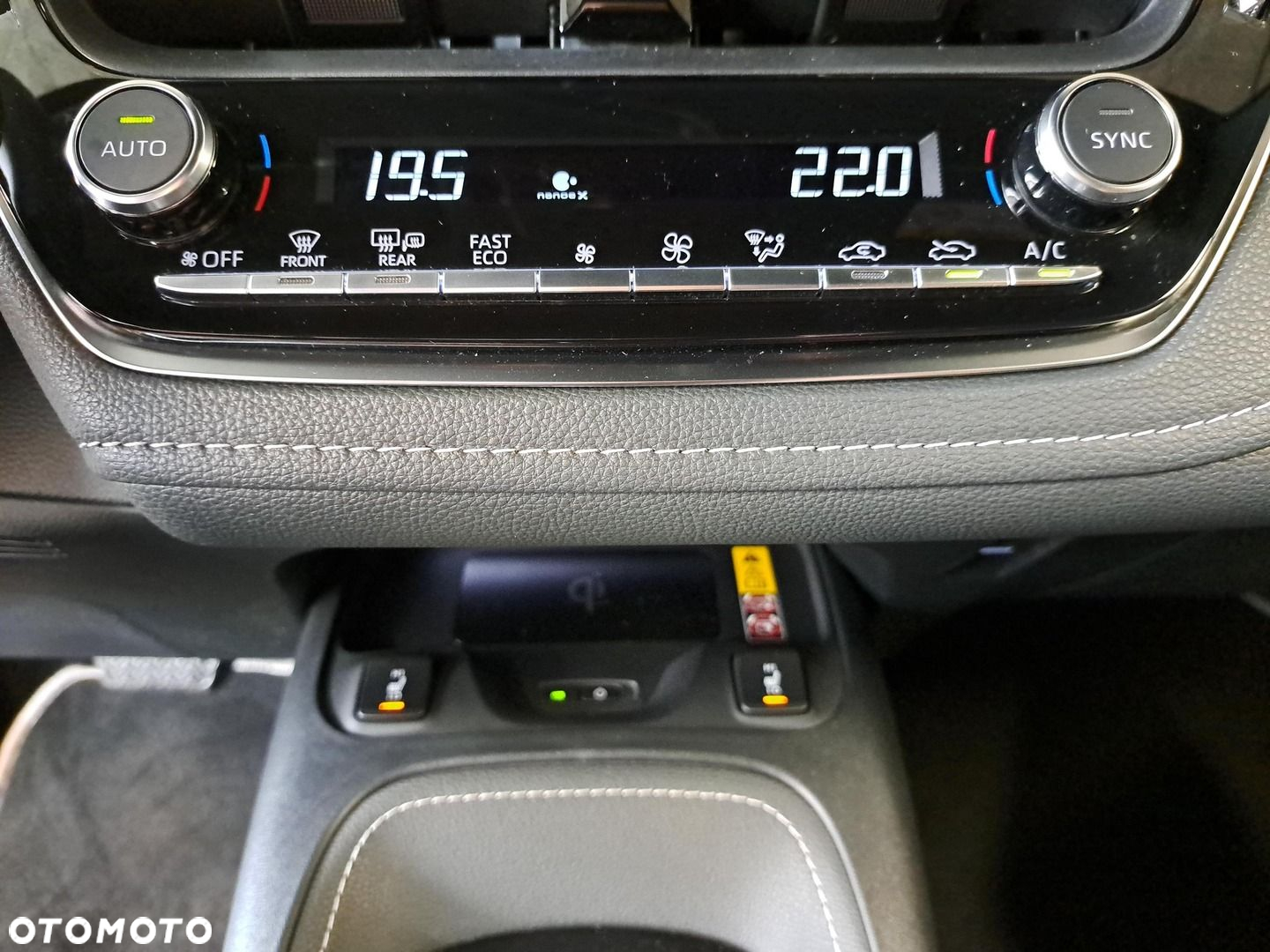 Toyota Corolla - 25