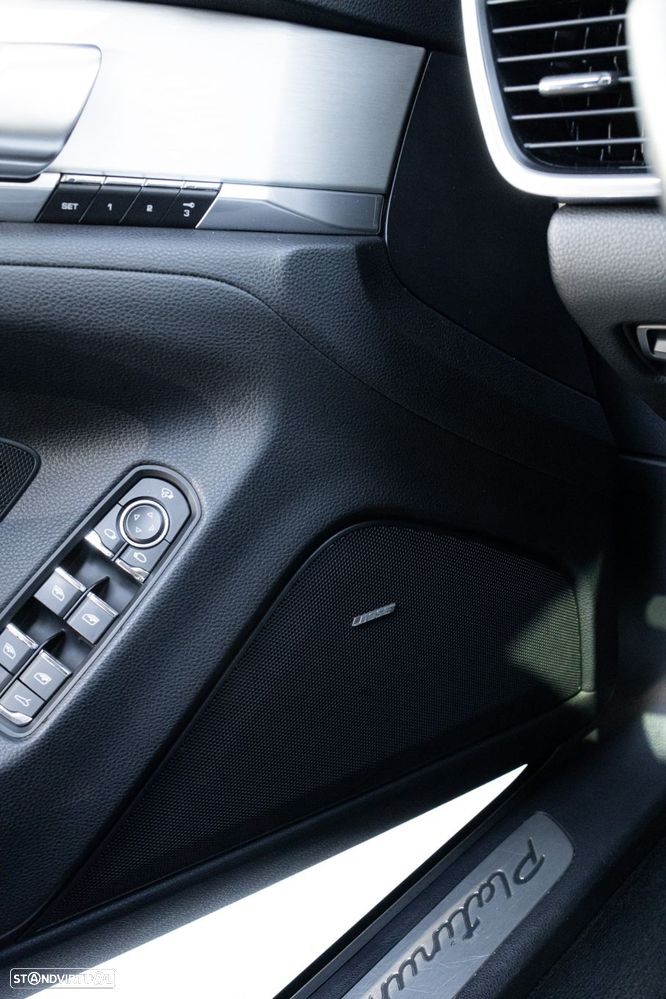 Porsche Panamera Platinum Edition - 34