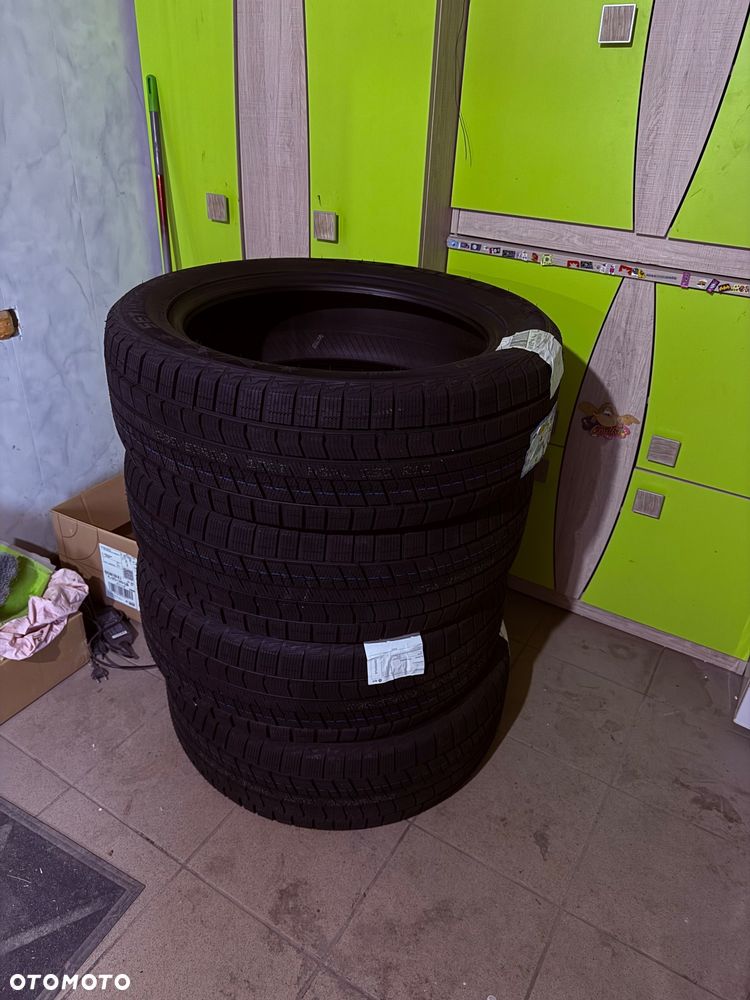 Chrysler Pacifica - 21