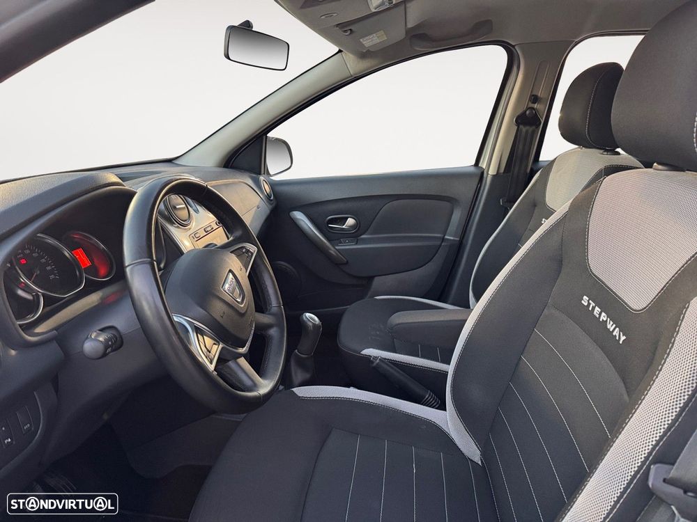 Dacia Sandero 0.9 TCe Stepway - 9