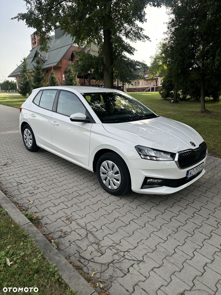 Skoda Fabia 1.0 Essence - 5