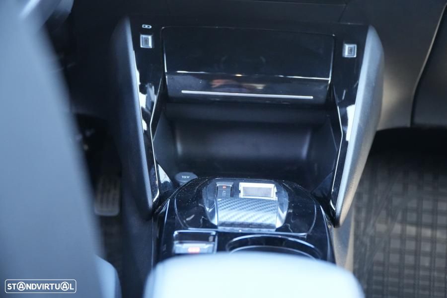 Peugeot 2008 PureTech 130 EAT8 Allure Pack - 16