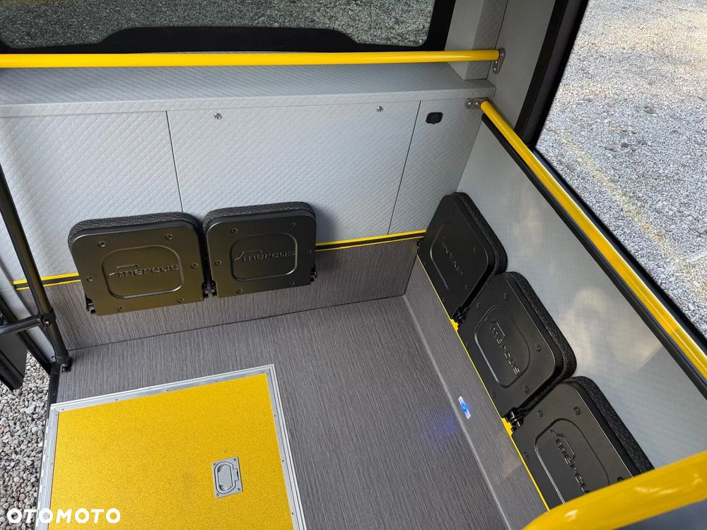 Mercedes-Benz Sprinter 519 - 29