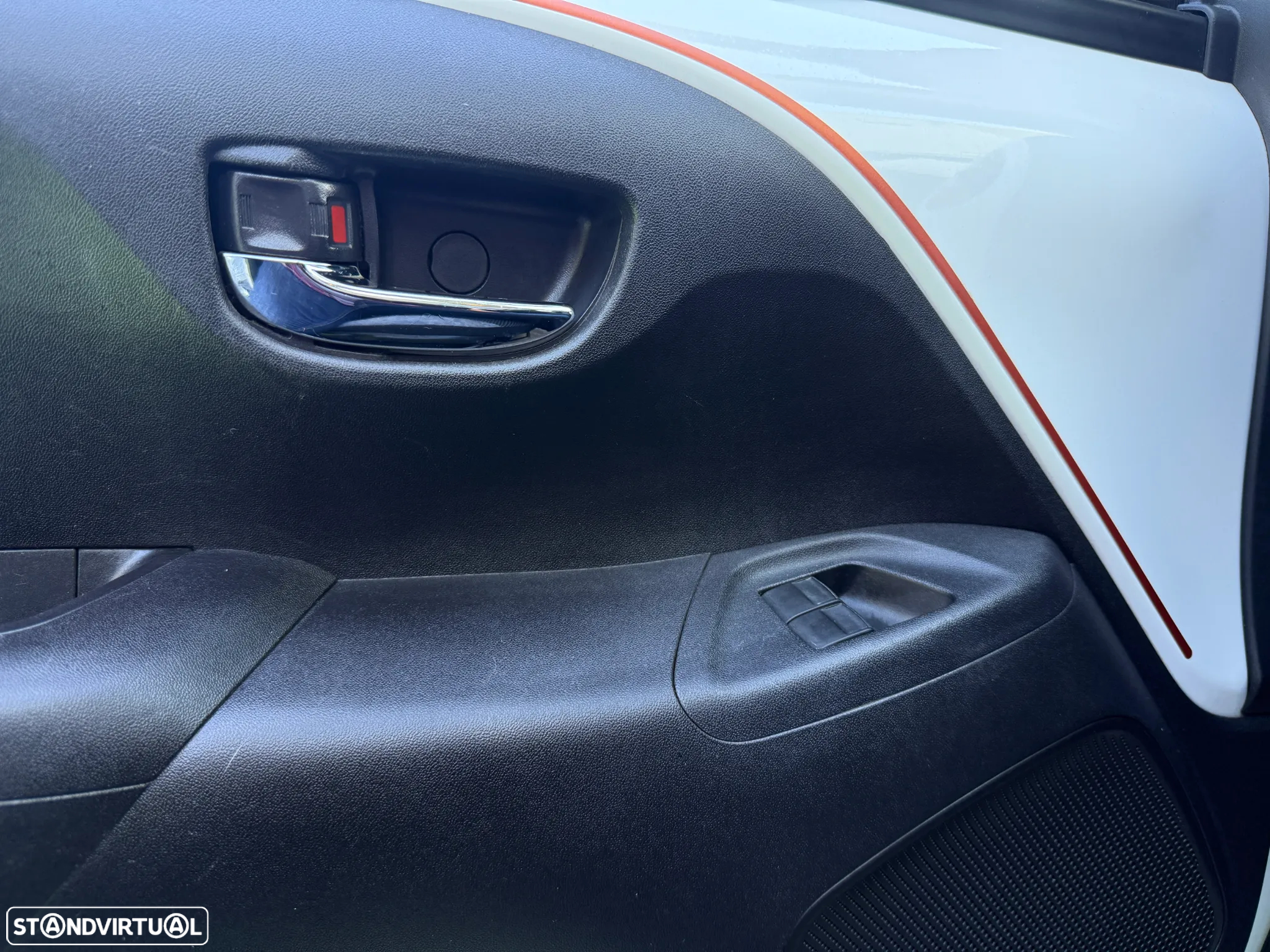 Peugeot 108 1.2 PureTech Top! Roland Garros - 36