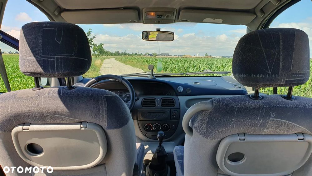 Renault Scenic - 9