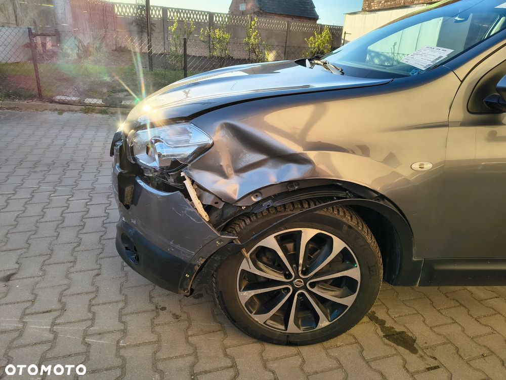 Nissan Qashqai 2.0 dCi 4 x 4 DPF 360 - 12