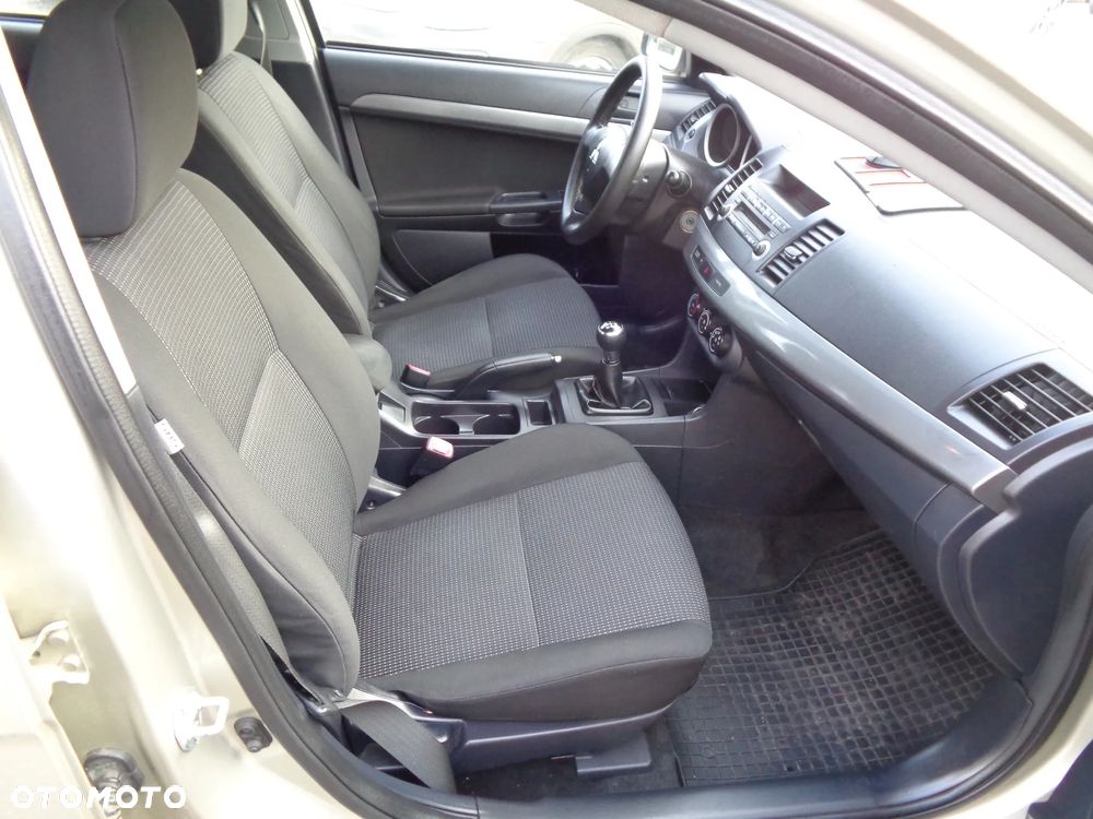 Mitsubishi Lancer 1.6 ClearTec Edition - 15