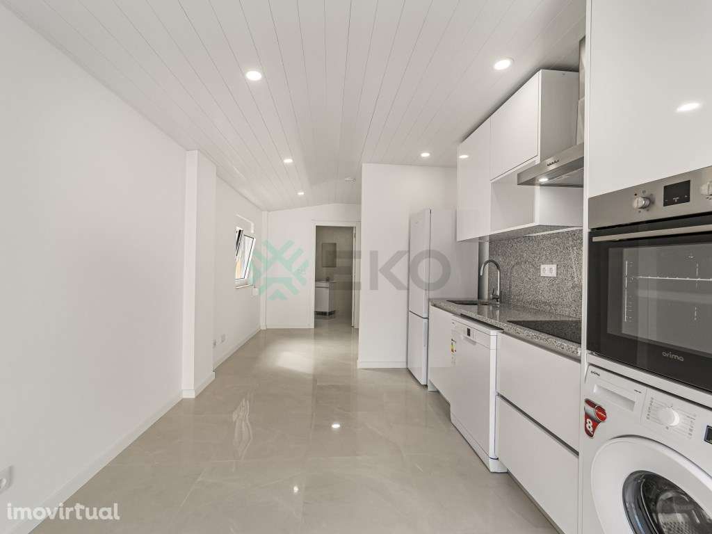 Arrendamento de apartamento t0 na Rua José Ferreira Pio - Grande imagem: 2/21