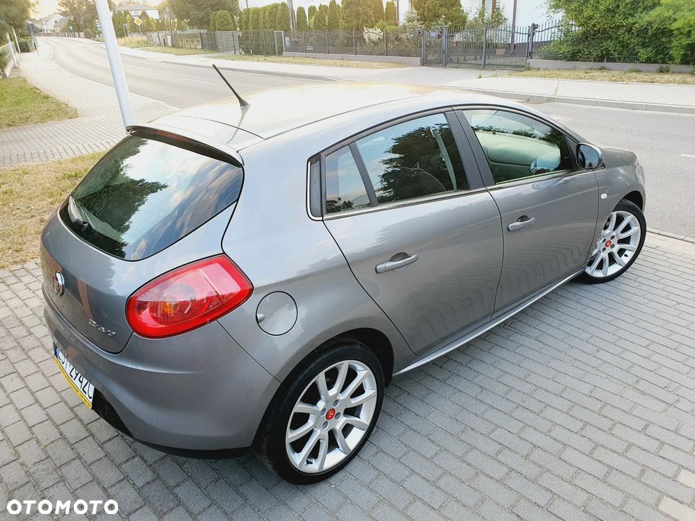 Fiat Bravo 1.4 T-JET 16V Dynamic - 24