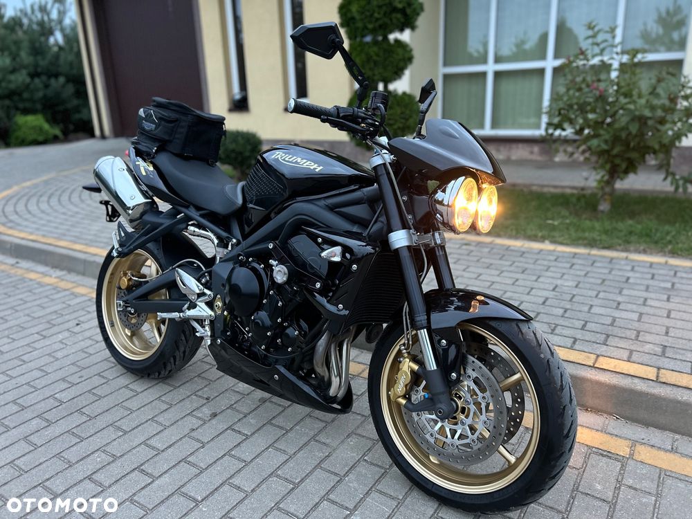 Triumph Street Triple - 2