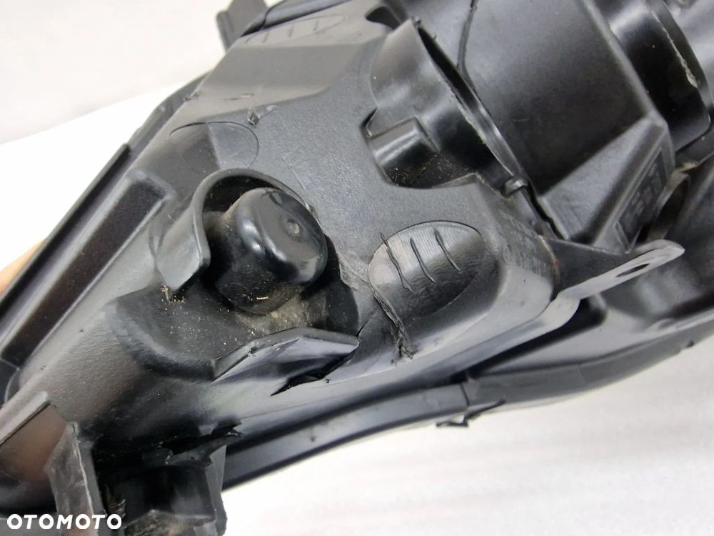 HONDA CIVIC VIII SEDAN CITY 05- PRAWA LAMPA PRZEDNIA PRZÓD , NR STANLEY P5492 , NR AUKCJI LL382 - 16