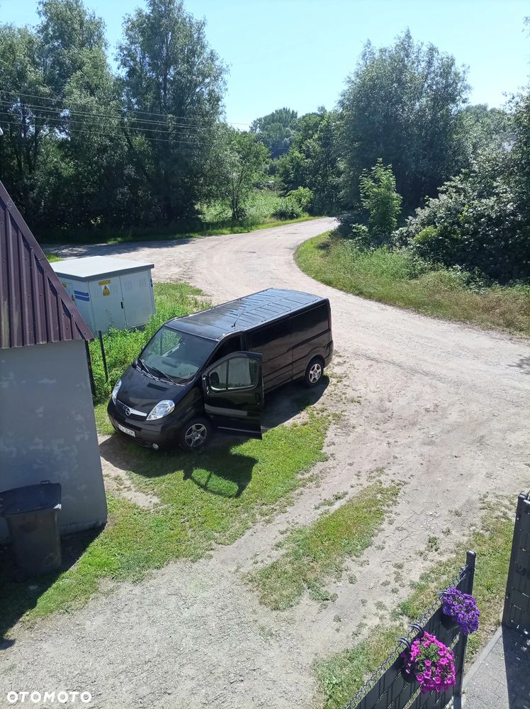 Opel Vivaro - 1