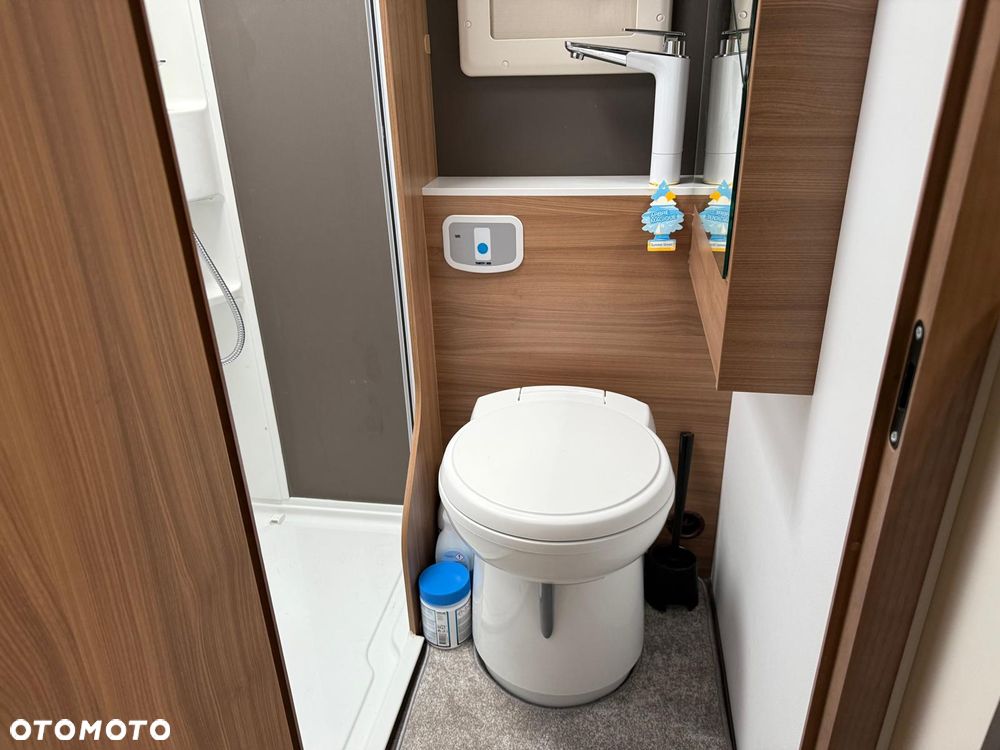 Adria CORAL XL 600 DP - 12