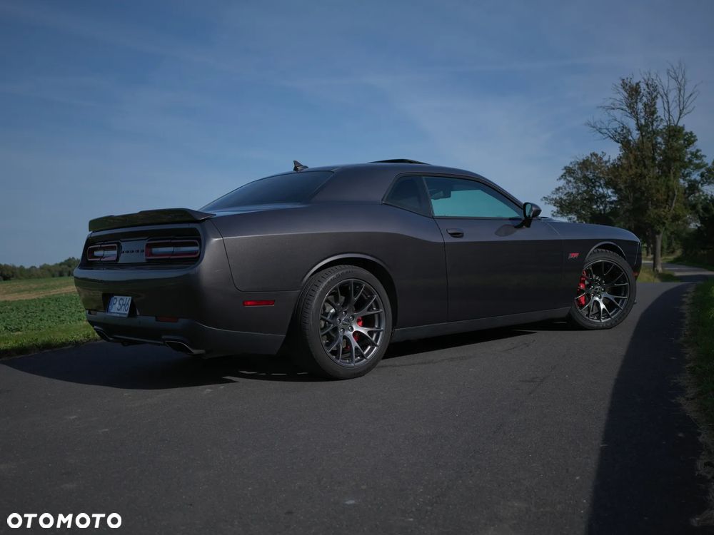 Dodge Challenger ver-automatik-srt-392 - 3