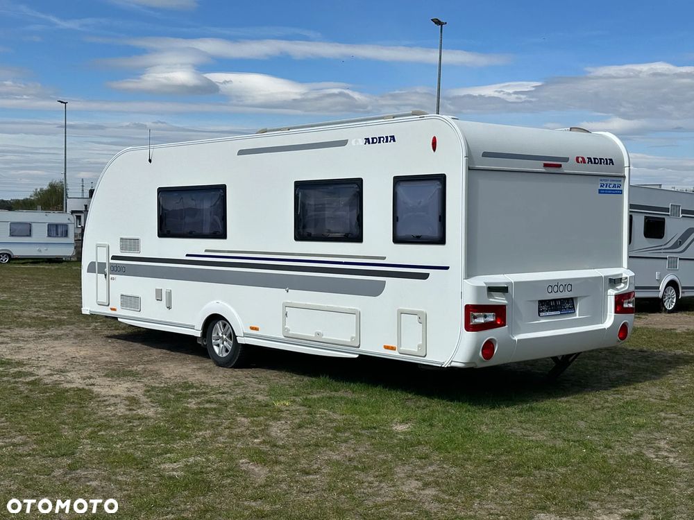 Adria ADORA 613 HT z przedsionkiem Isabella i napędem osi. RATY - 1