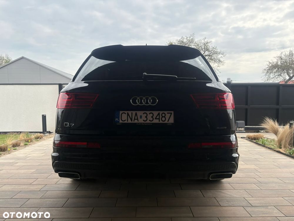 Audi Q7 - 11
