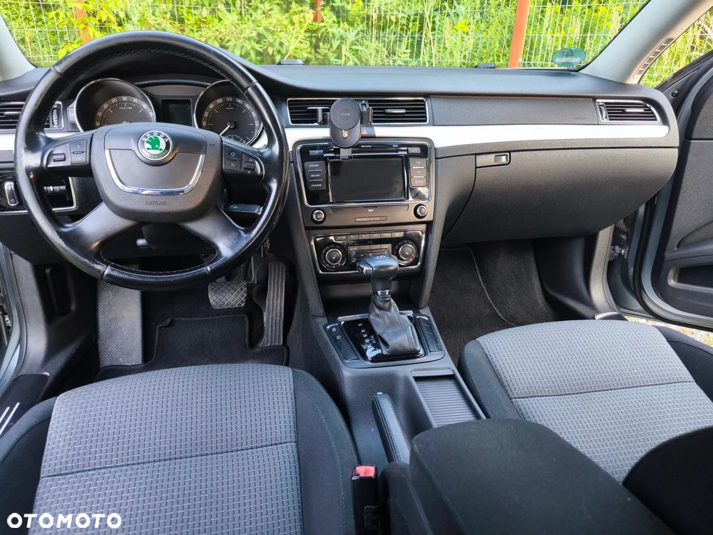 Skoda Superb 2.0 TDI Comfort DSG - 18