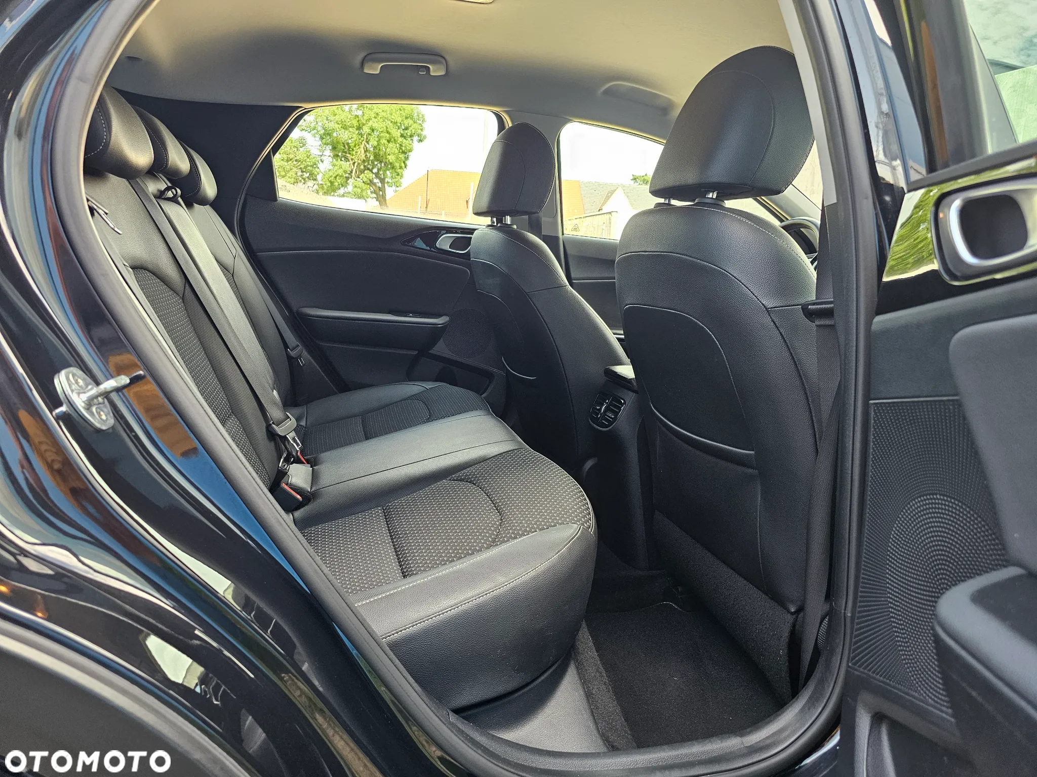 Kia XCeed 1.4 T-GDI OPF DCT7 JBL SOUND EDITION - 14